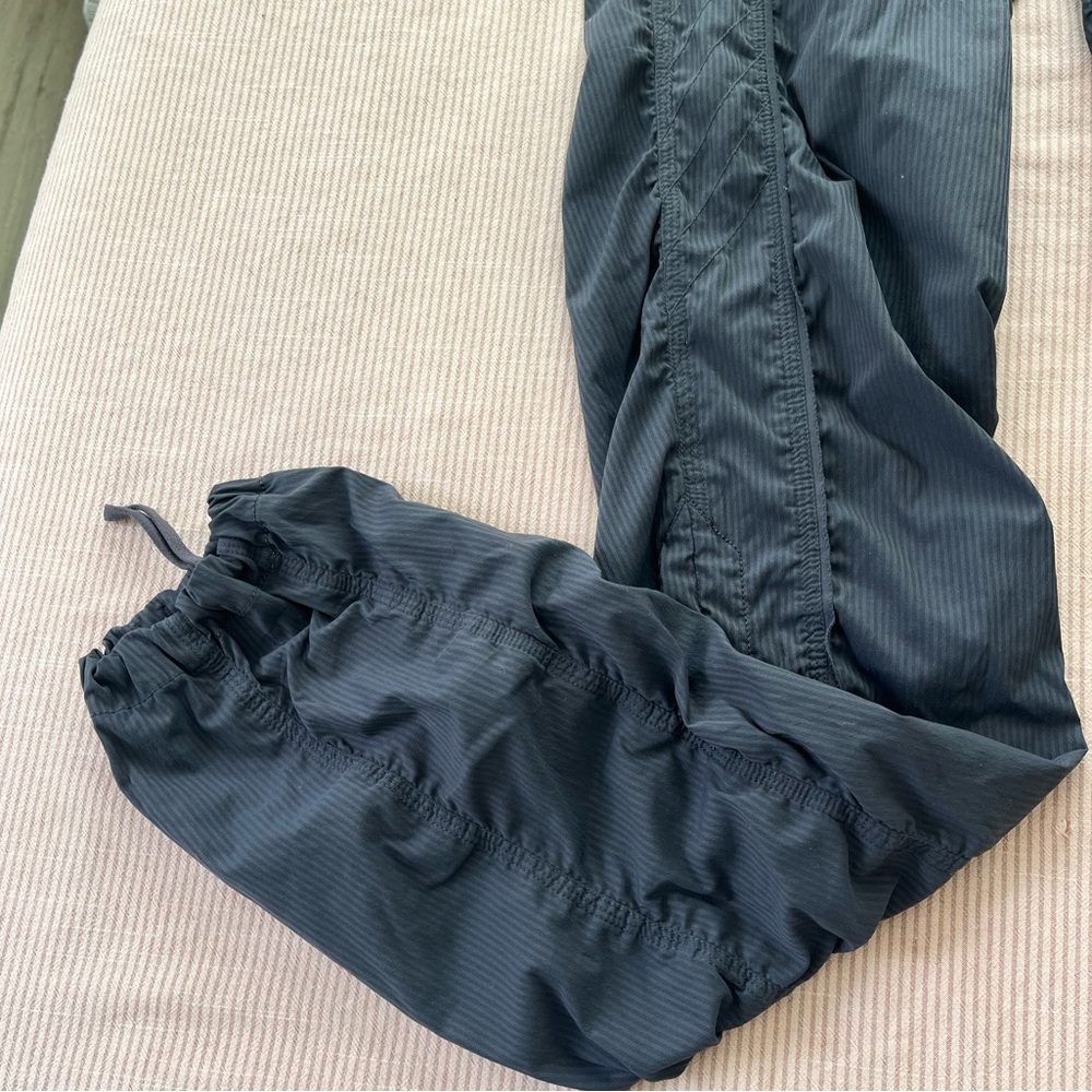Lululemon dance studio pant grey size 6 - Picture 6 of 8